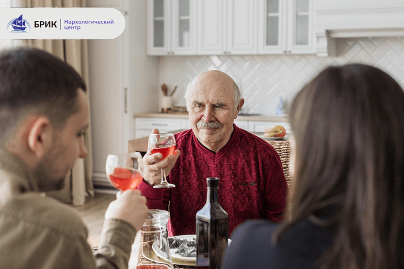 Поширені міфи про алкоголь у похилому віці